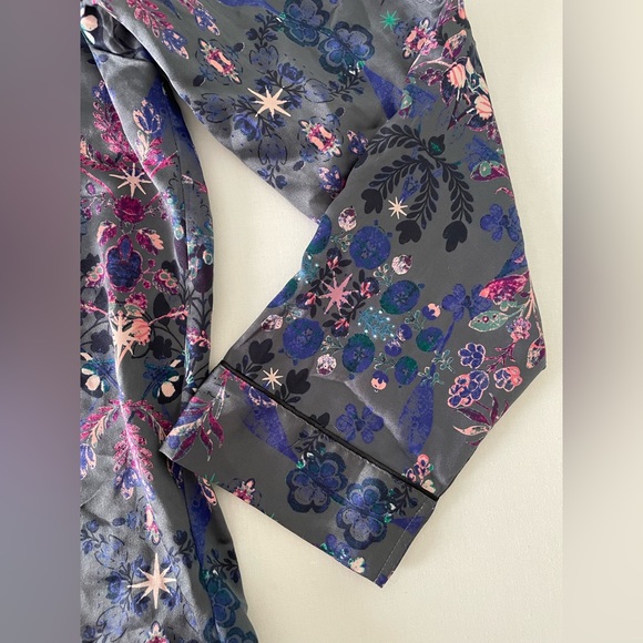 Satin Silky Black Floral Pajama Set by Victoria’s Secret Size Small NWOT - Picture 6 of 9